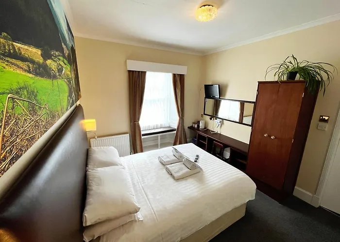 Buccleuch Arms Hotel