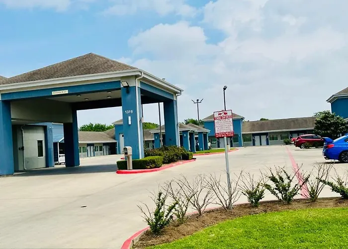 Lonestar Inn