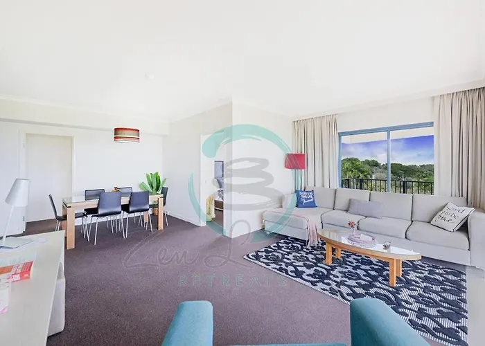 Zen88 Esplanade: 3-Br Luxury Suite Near Waterfront