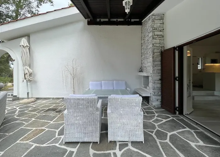 Sani Villa Christy