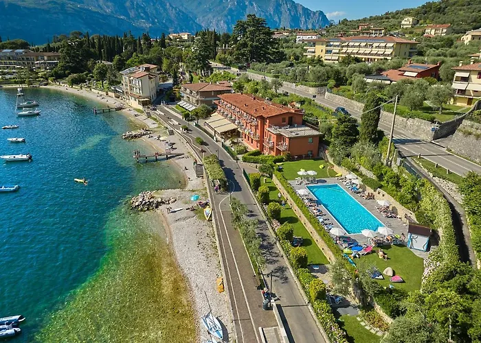 Beach Hotel Rosa