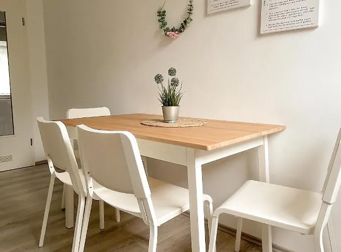 Apartment über WHV in Toplage 3OG