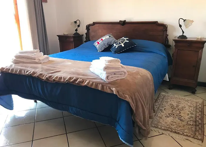 Stella Di Mare - Ampio Appartamento Con Due Bagni - Fronte Mare