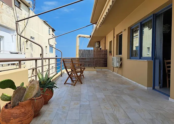 Nais Apartments & Studios