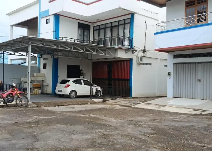 Hotel O Wisma Deli Syariah Near Rsud Nene Mallomo Sidenreng Rappang