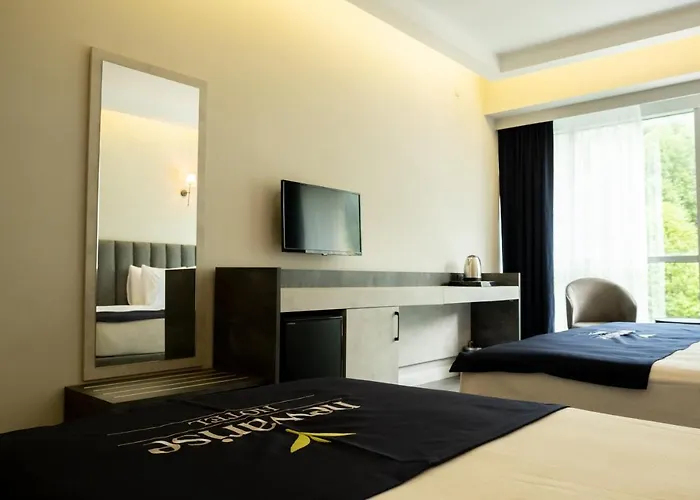 Newarise Hotel