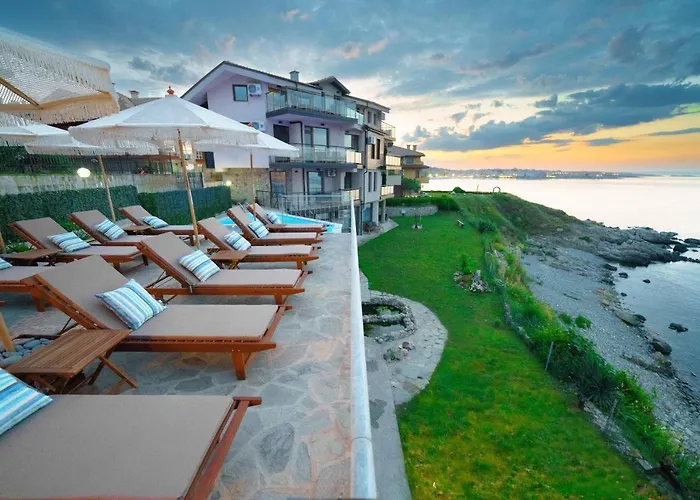 Dolphin Bay Boutique Complex Sozopol