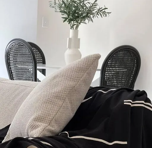 Nissaki@Terrigal - Luxury Studio Apartment