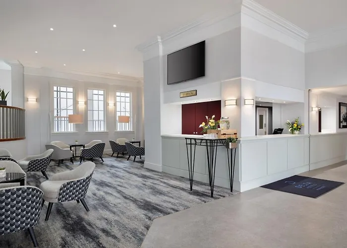 Delta Hotels By Marriott Heathrow Windsor