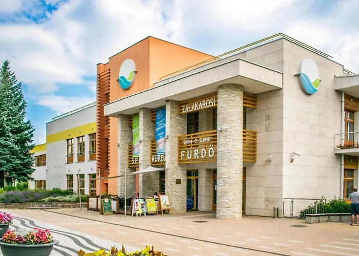 Napfeny Hotel