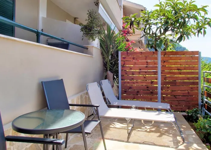 Sea View Maisonette Glyfada Beach