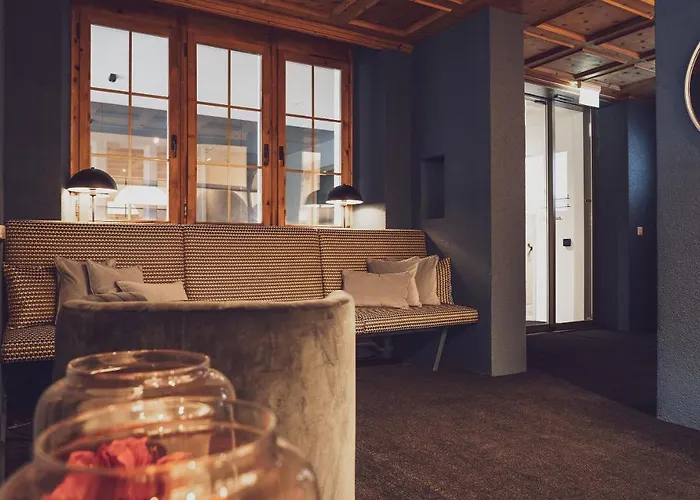 Hotel National By Mountain Hotels