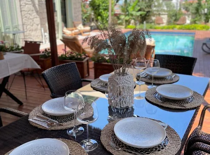Ella Alacati Otel