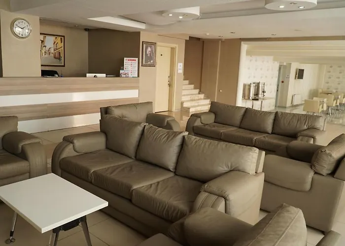 Hotel Cinas
