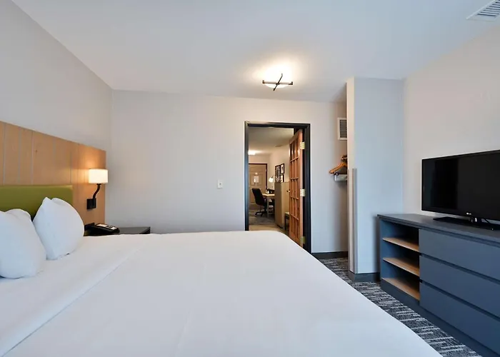 Country Inn & Suites By Radisson, Bloomington-Normal Airport, Il