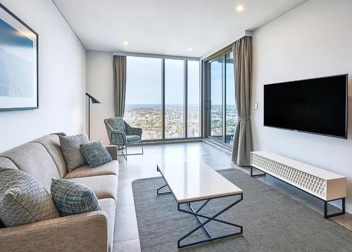 Meriton Suites George Street, Parramatta