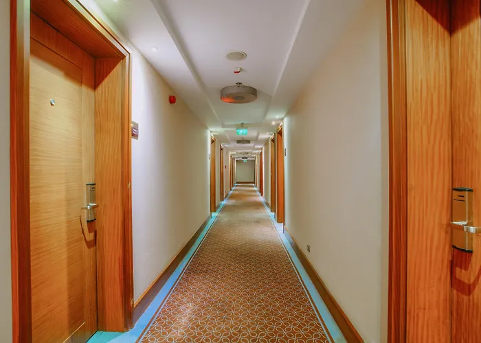 New Park Hotel