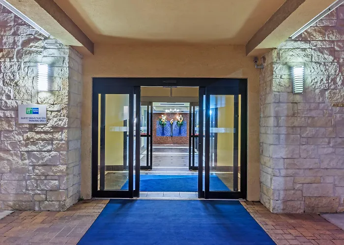 Holiday Inn Express Hotel & Suites Beaumont Northwest By Ihg