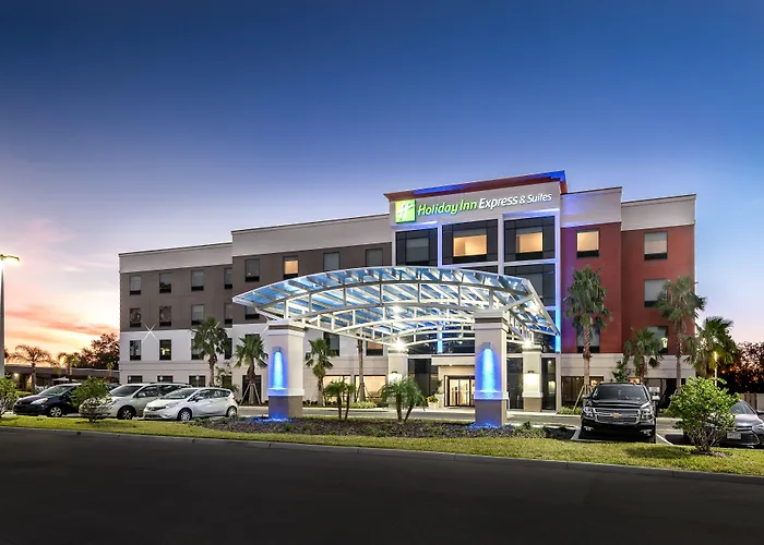 Holiday Inn Express & Suites Lakeland South, An Ihg Hotel
