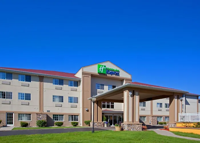 Holiday Inn Express Hotel & Suites-Saint Joseph By Ihg