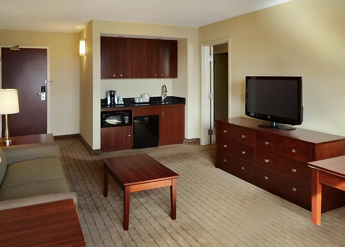 Holiday Inn & Suites Winnipeg Downtown By Ihg