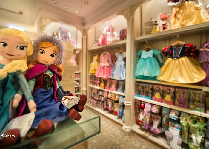 Hong Kong Disneyland Hotel