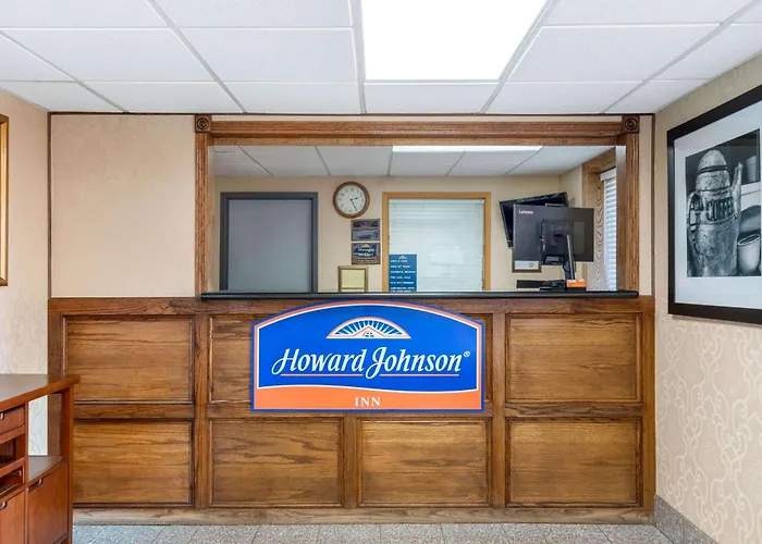 Howard Johnson By Wyndham Gillette