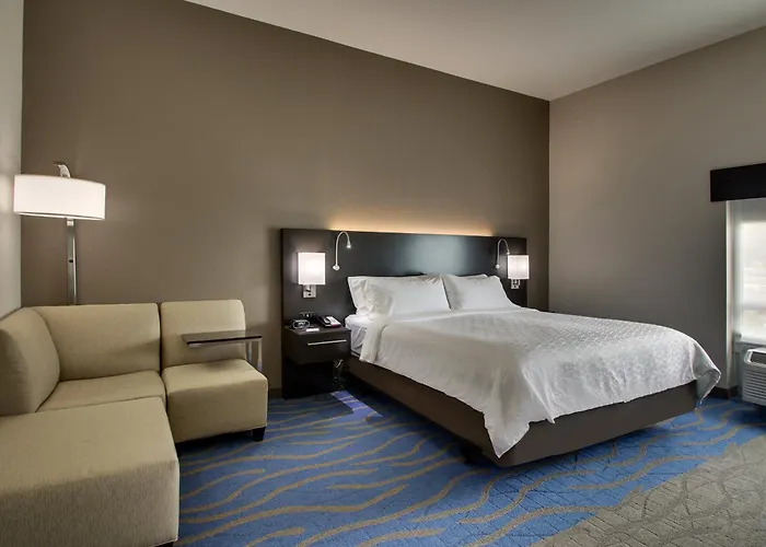 Holiday Inn Express & Suites Lancaster East - Strasburg By Ihg