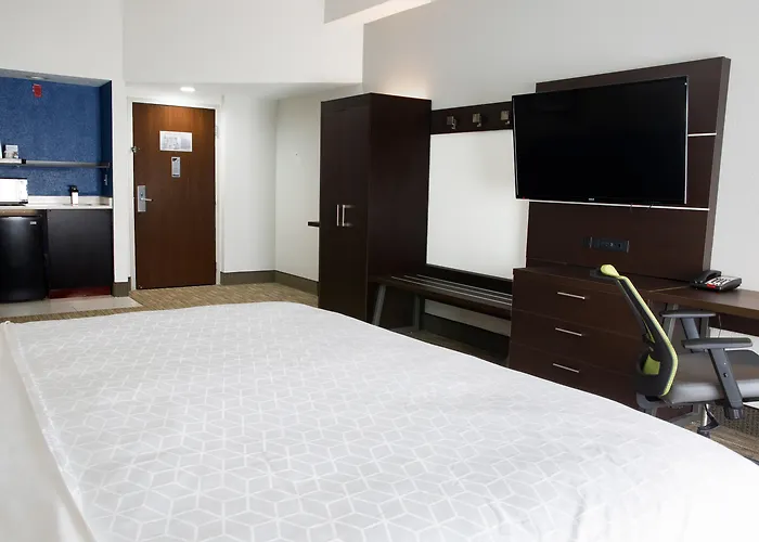 Holiday Inn Express Hotel & Suites Dayton-Huber Heights, An Ihg Hotel
