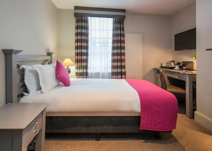 Vanbrugh House Hotel