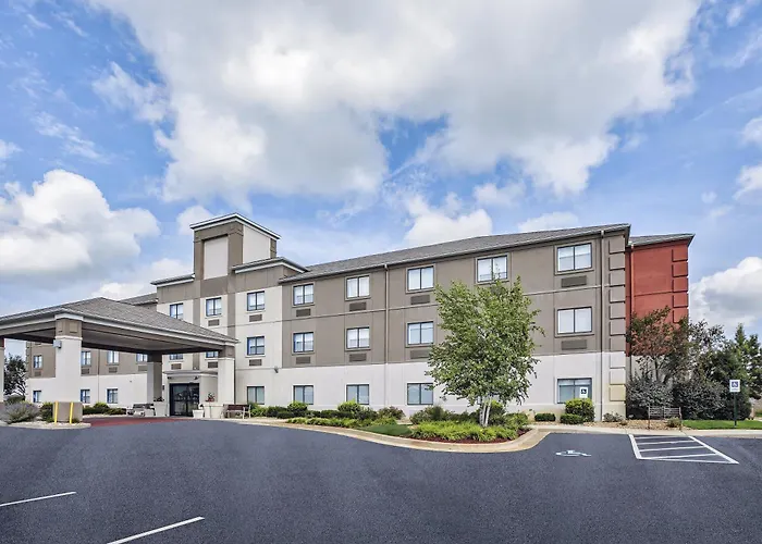 Holiday Inn Express Hotel Howe / Sturgis By Ihg