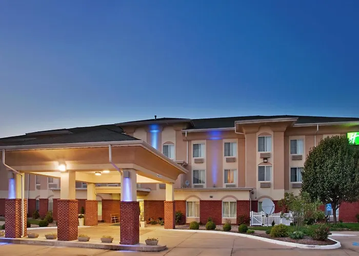Holiday Inn Express Boonville By Ihg