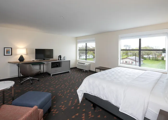 Holiday Inn Hotel & Suites - Mount Pleasant By Ihg