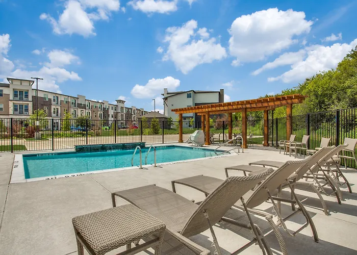 Holiday Inn Express & Suites - Denton South By Ihg