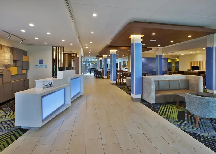 Holiday Inn Express And Suites South Hill By Ihg