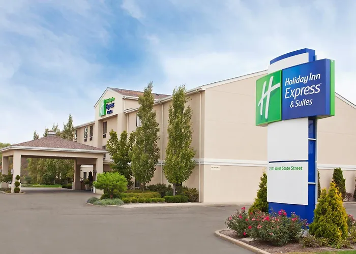 Holiday Inn Express & Suites Alliance By Ihg