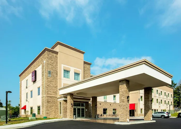 Comfort Suites Fishkill Near Interstate 84