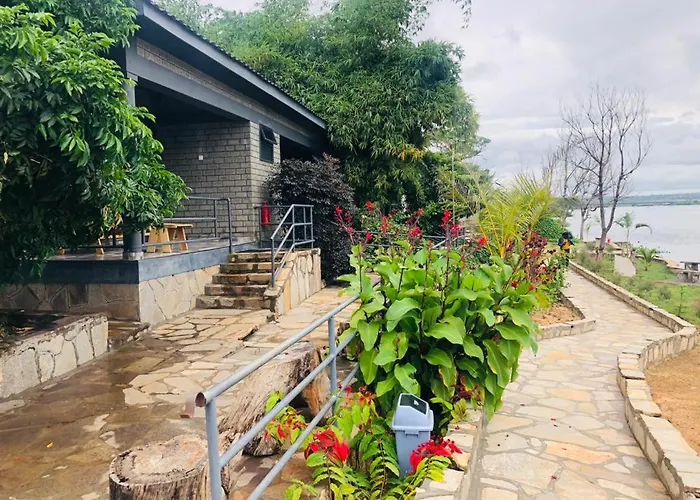 Gipir And Labongo Safari Lodge Ltd