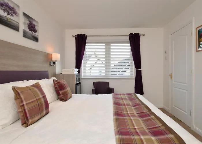 Fyne Rooms