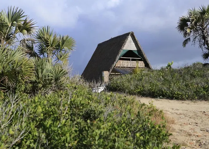 Singila Ocean Lodge