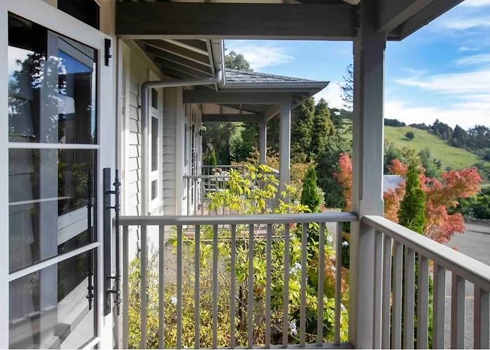Pihopa Retreat