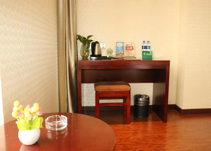 Greentree Inn Anqing East Yingbin Road High-Speed Railway Station