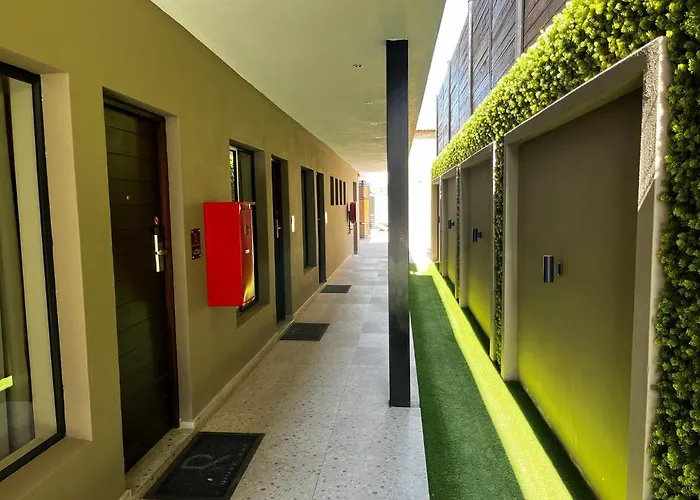 Riverleaf Hotel