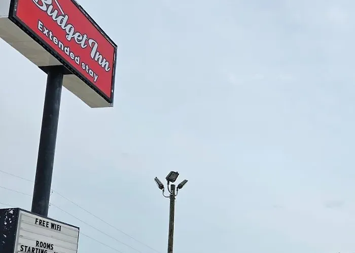 Budget Inn, Hwy 41