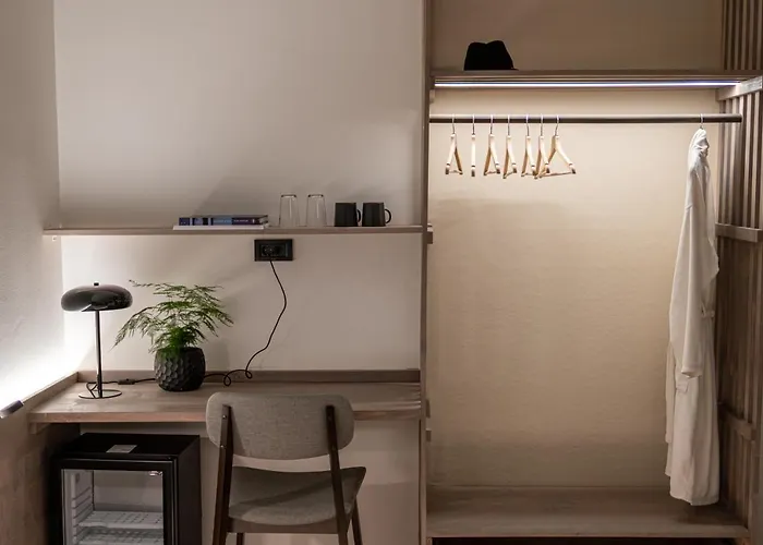 Bloom Suites