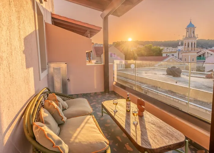 Pink Panther Maisonette Suite