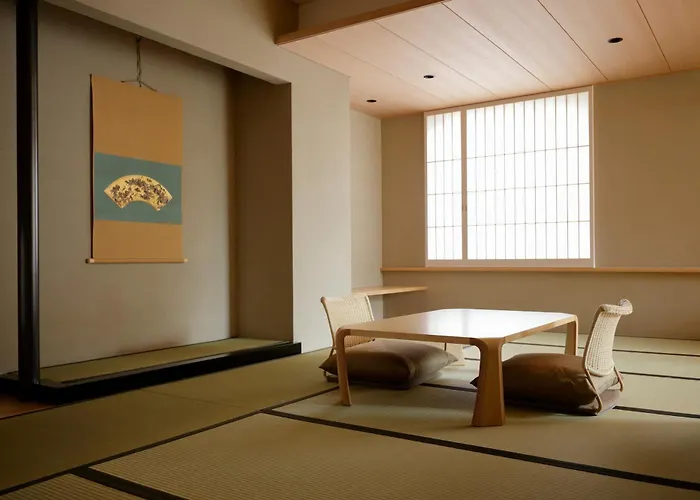 Kaminarimon Ryokan