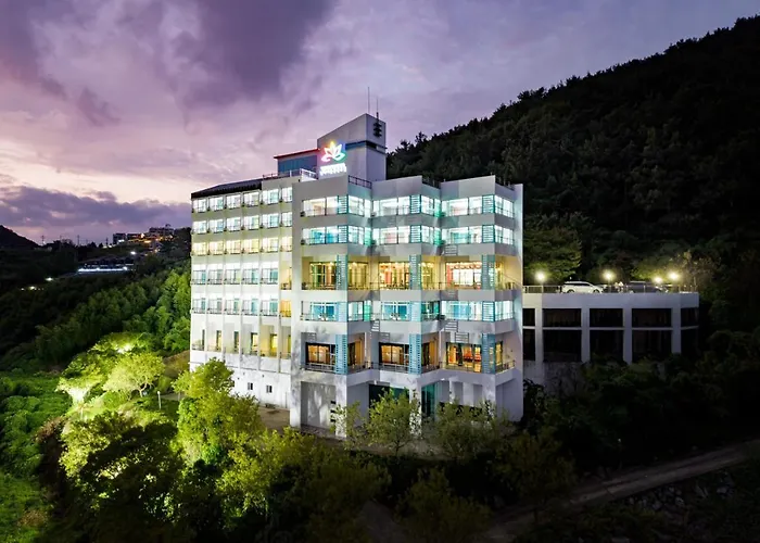 Namhae Season Hotel