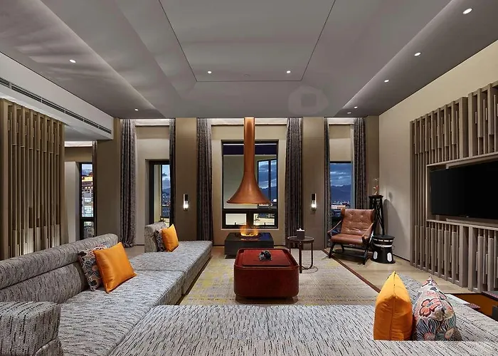 Hilton Shigatse