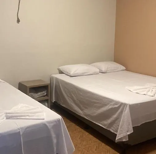 Hotel Paraiso - Fácil acesso as faculdades e FarmShow